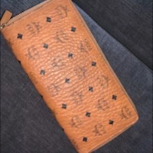 MCM Logo print Wallet